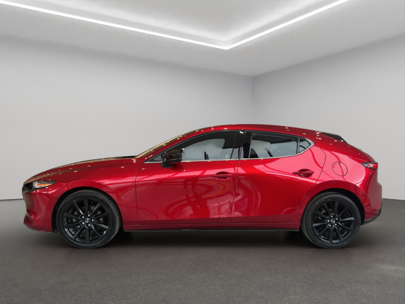 Mazda Mazda 3 5 pts. HB Signature, 2.5T, TA, piel, s. Bose, RA-18, 4x4 2023